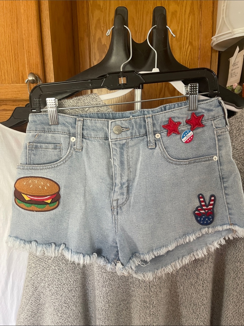 Mossimo Denim Shorts Peace USA Patches Women 8 / 29